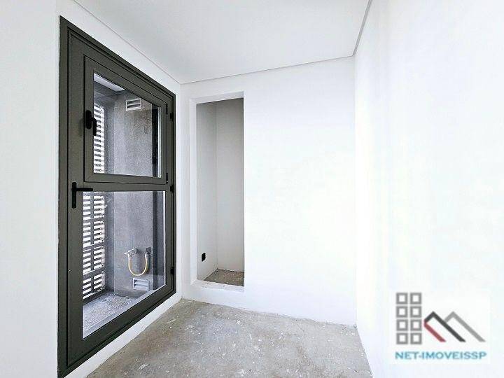 Apartamento à venda com 3 quartos, 227m² - Foto 25