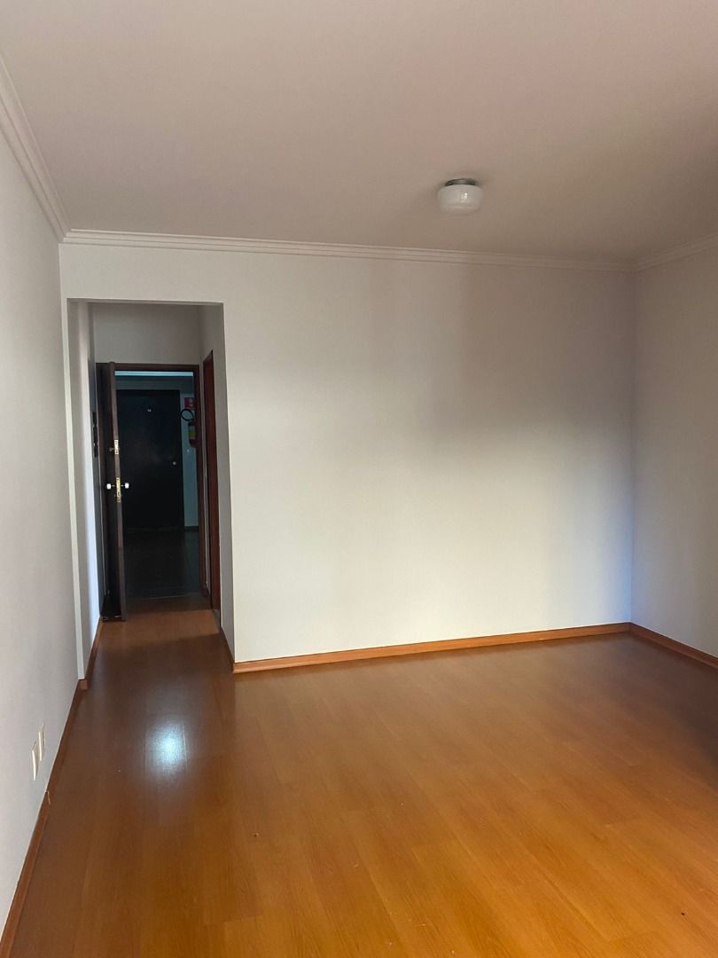 Apartamento para alugar com 3 quartos, 90m² - Foto 1