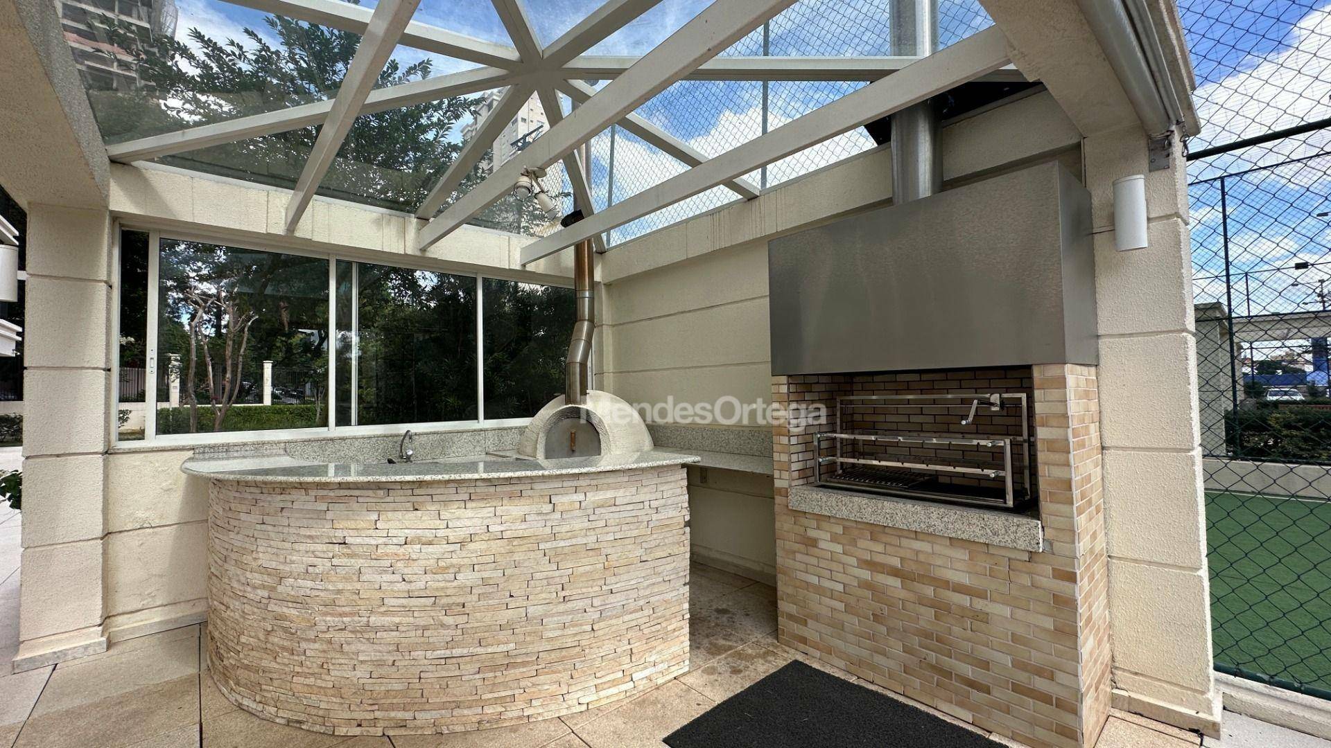 Apartamento para alugar com 3 quartos, 247m² - Foto 34