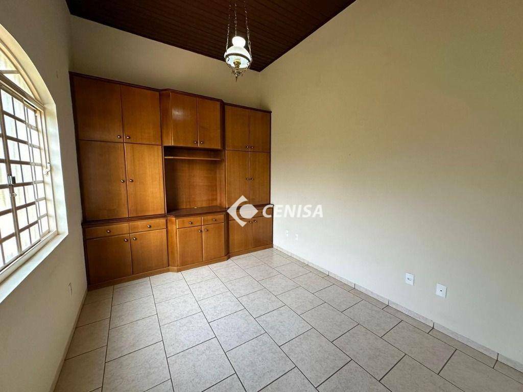 Casa à venda e aluguel com 3 quartos, 314m² - Foto 7