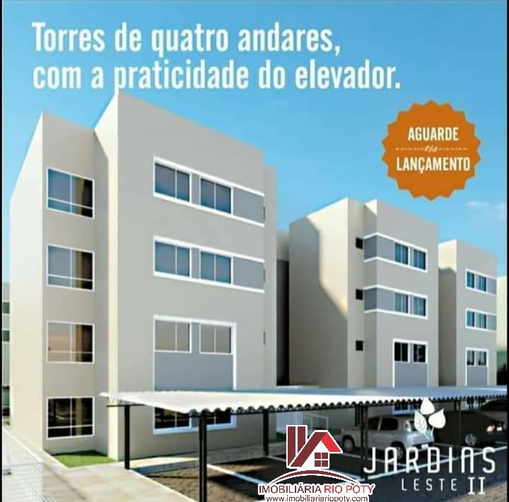 Apartamento à venda com 2 quartos, 45m² - Foto 1