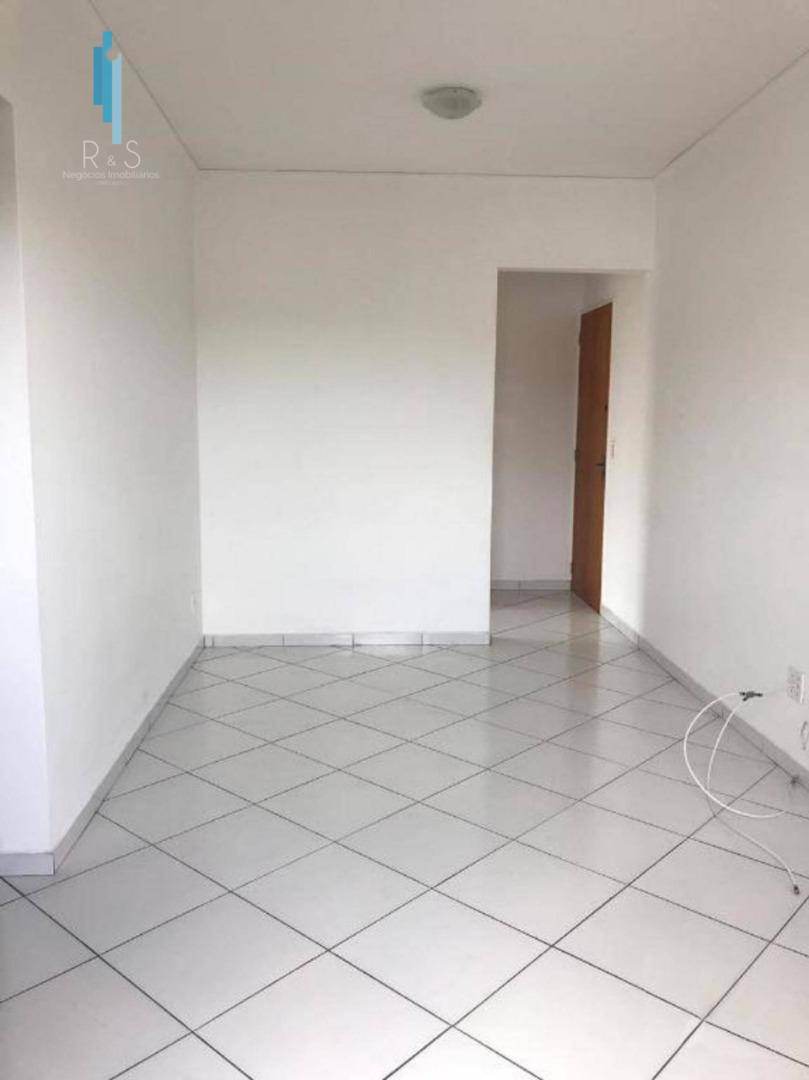 Apartamento à venda com 2 quartos, 52m² - Foto 11