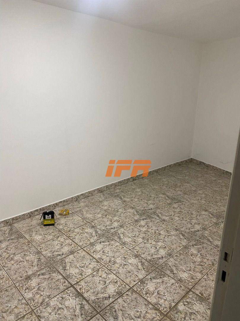 Sobrado à venda com 2 quartos, 250m² - Foto 6