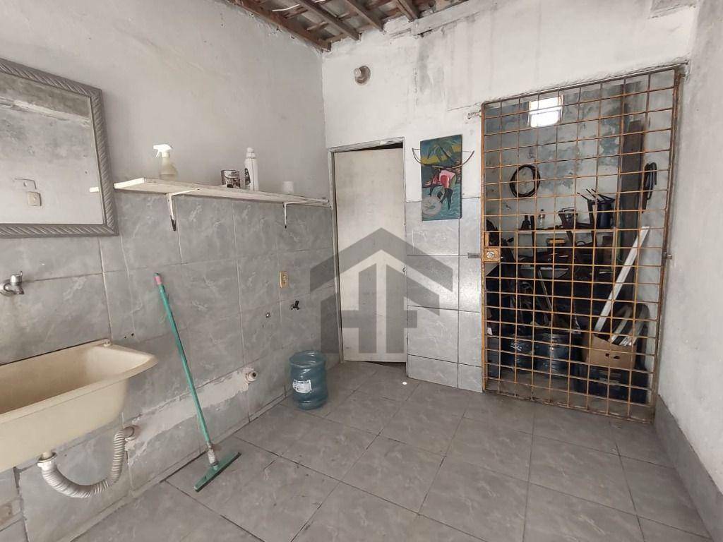 Casa à venda e aluguel com 3 quartos, 150m² - Foto 5