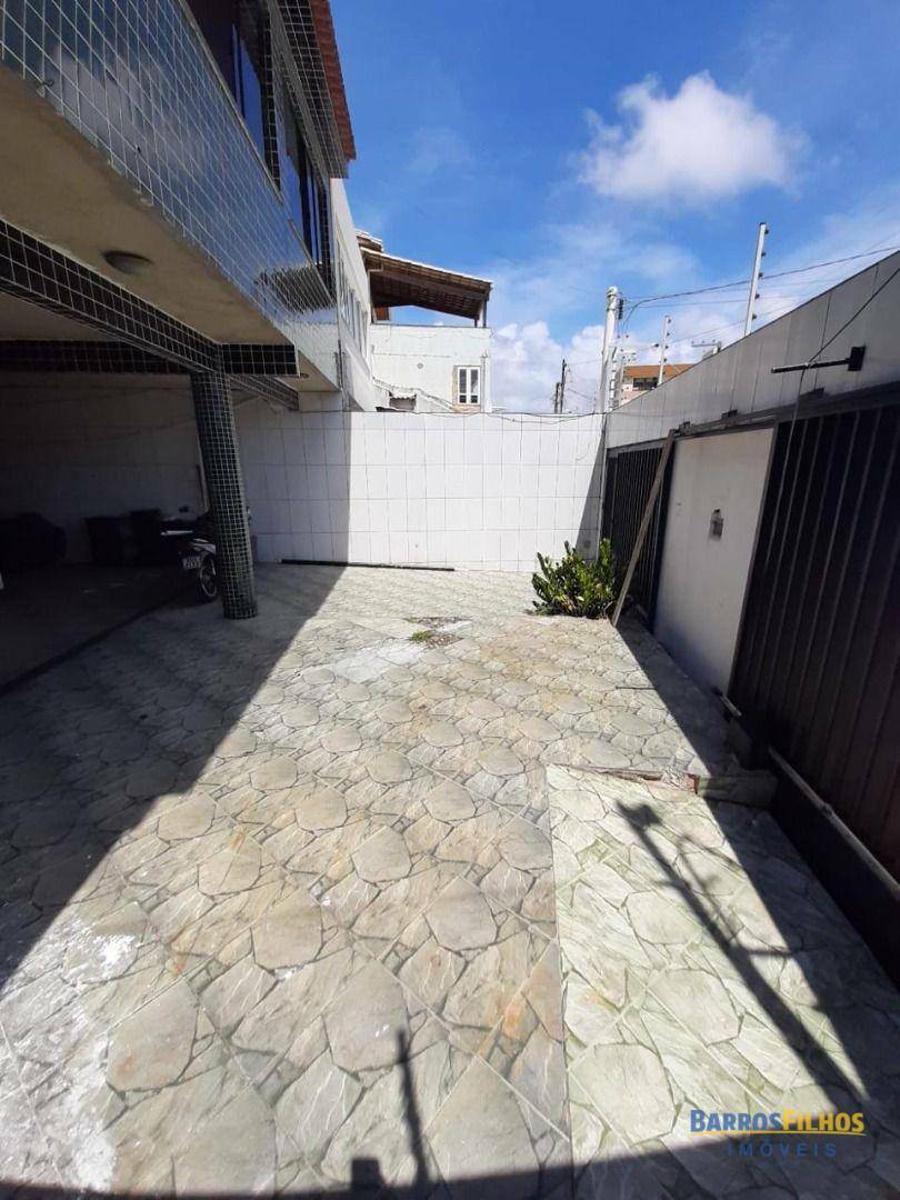 Casa para alugar com 7 quartos, 280M2 - Foto 24