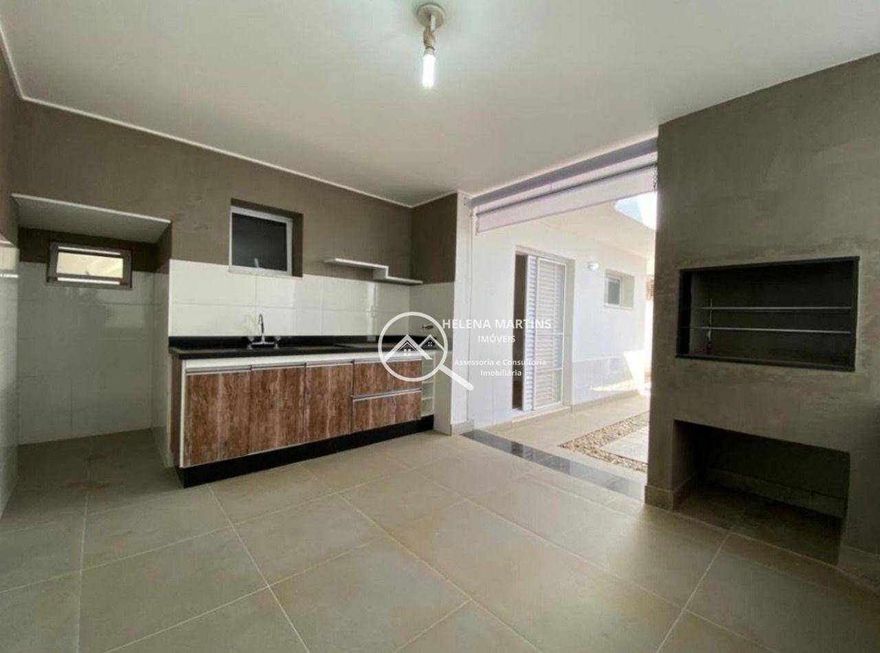 Sobrado à venda com 3 quartos, 225m² - Foto 5