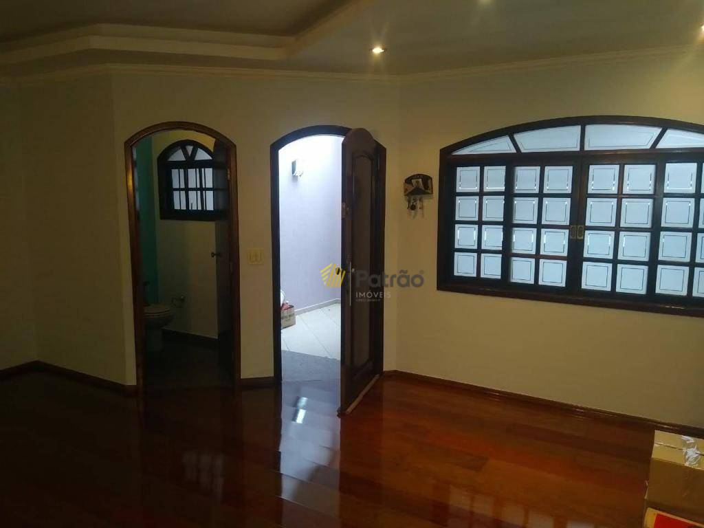 Sobrado à venda com 3 quartos, 200m² - Foto 6