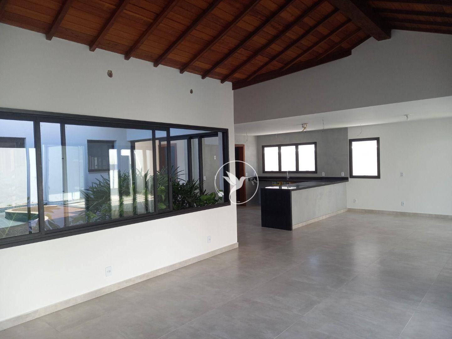 Casa à venda com 4 quartos, 299m² - Foto 5