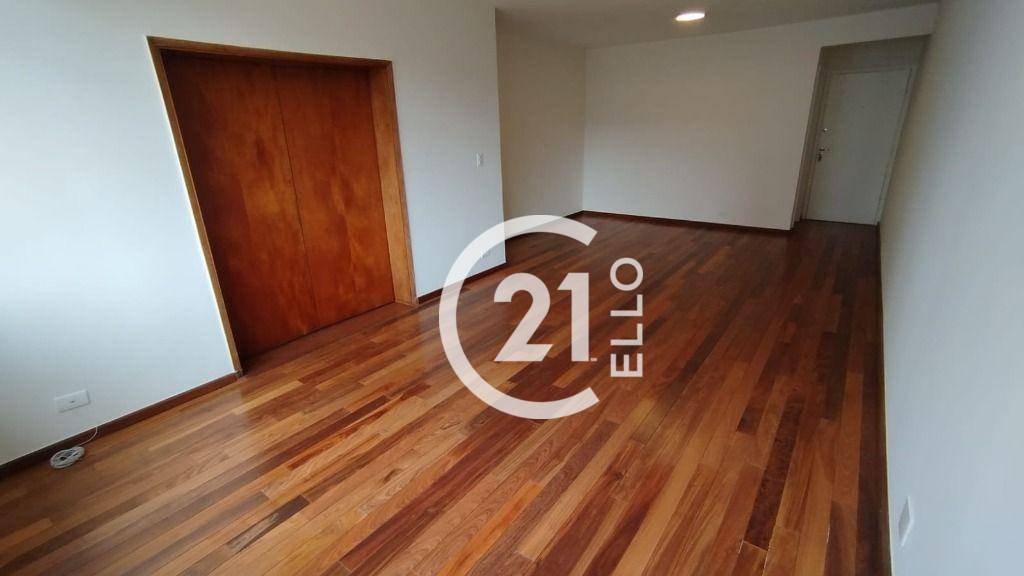 Apartamento para alugar com 3 quartos, 118m² - Foto 3