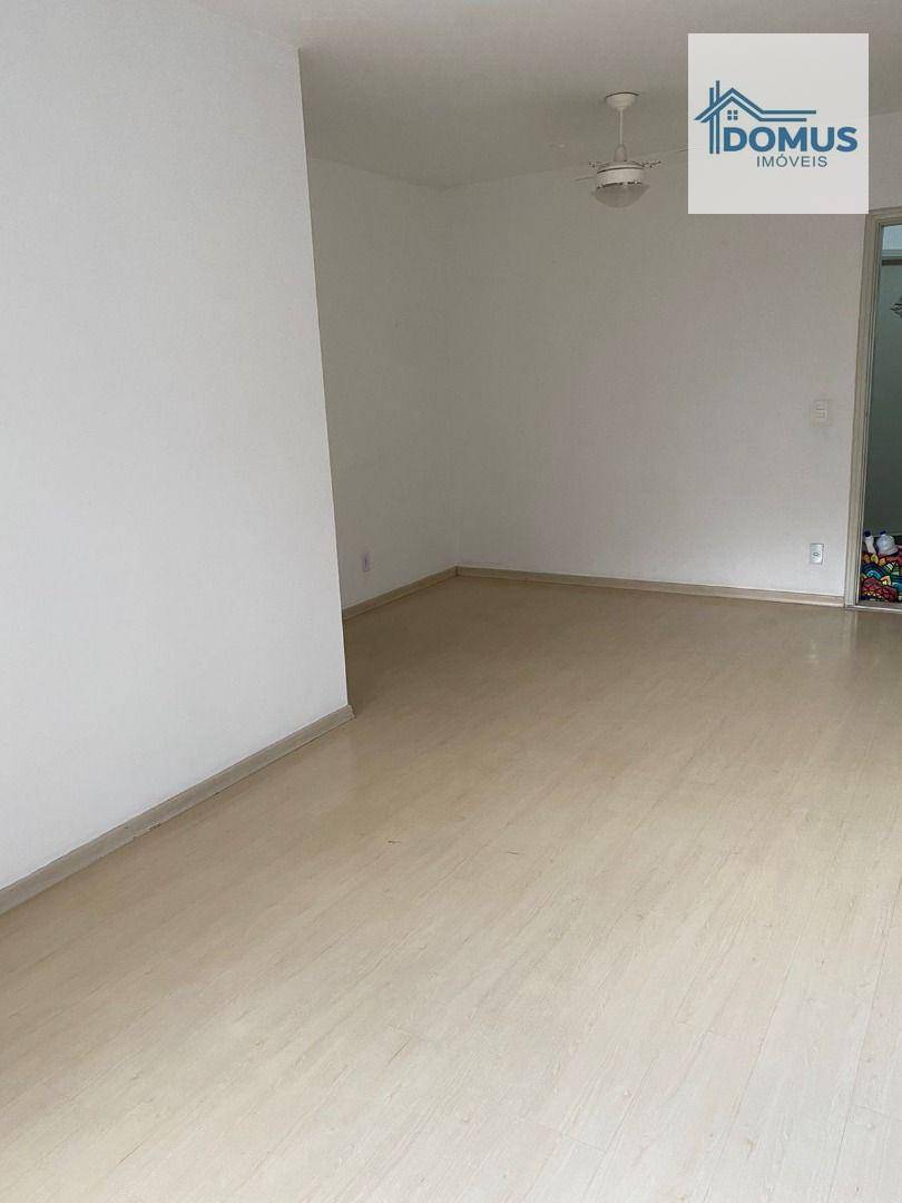 Apartamento para alugar com 2 quartos, 68m² - Foto 2