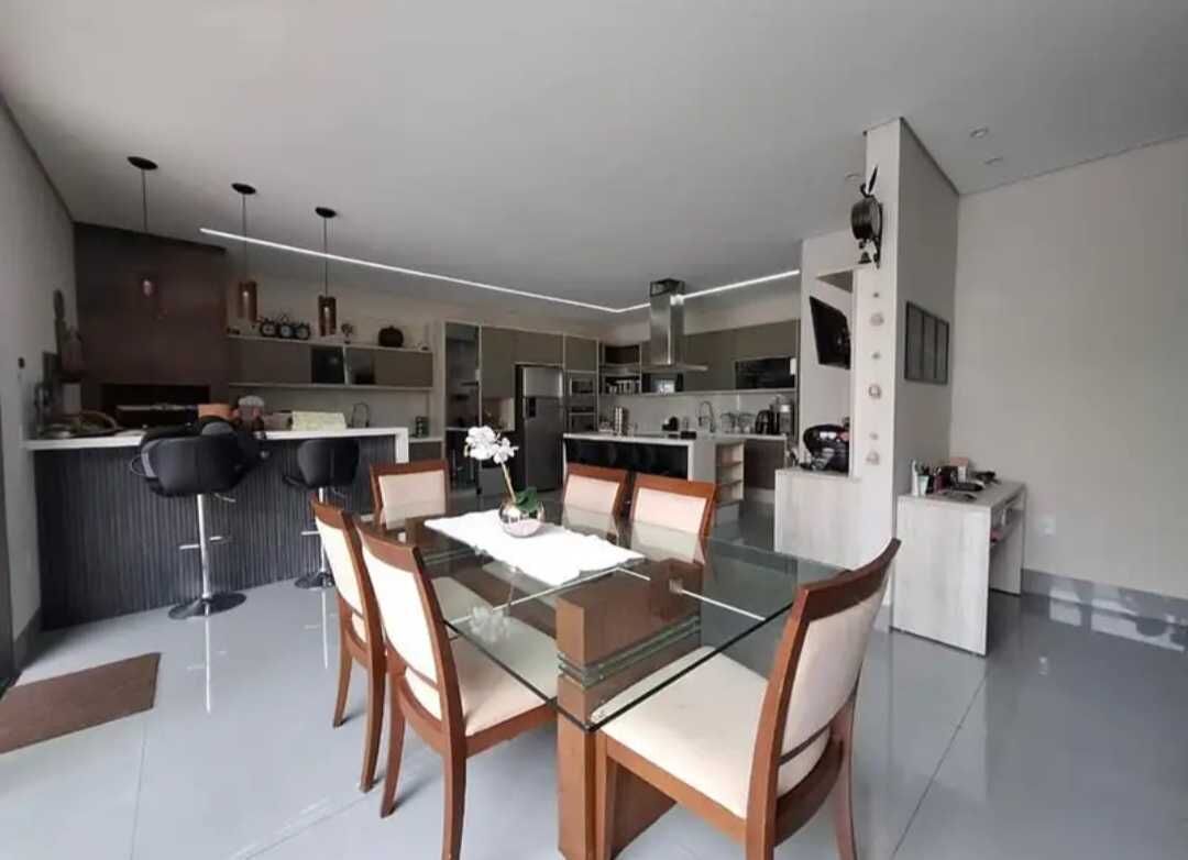 Casa à venda com 3 quartos, 250m² - Foto 13