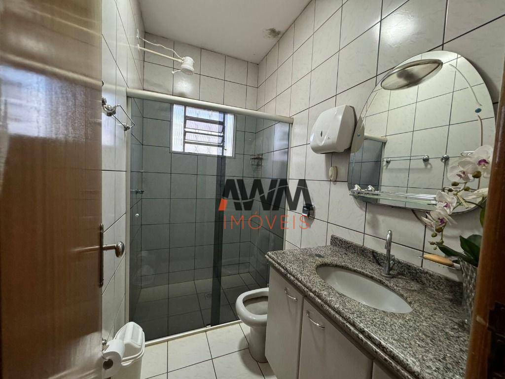 Casa à venda com 4 quartos, 230m² - Foto 12