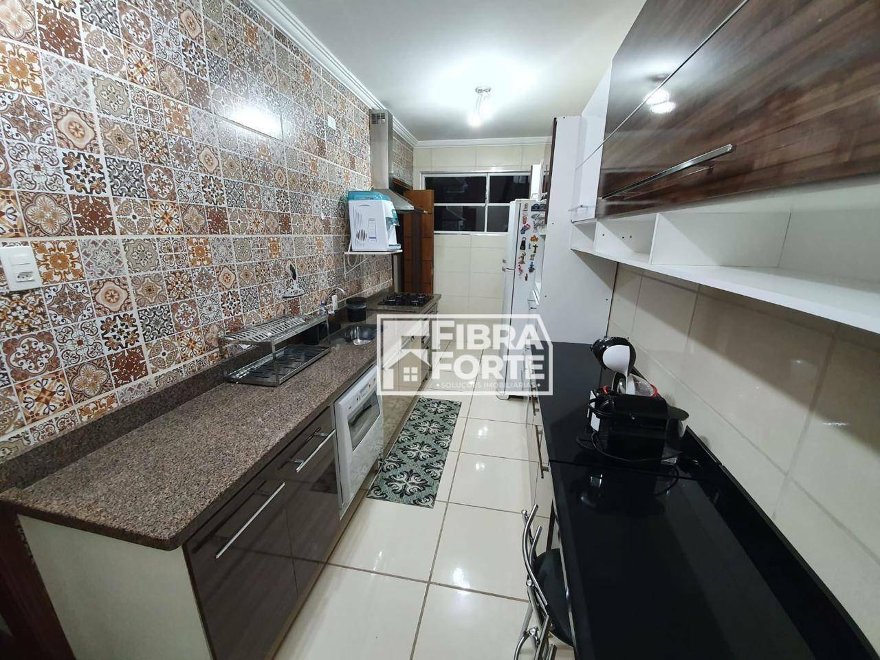 Apartamento à venda com 2 quartos, 66m² - Foto 4