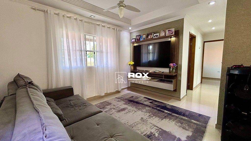 Casa, 4 quartos, 220 m² - Foto 4