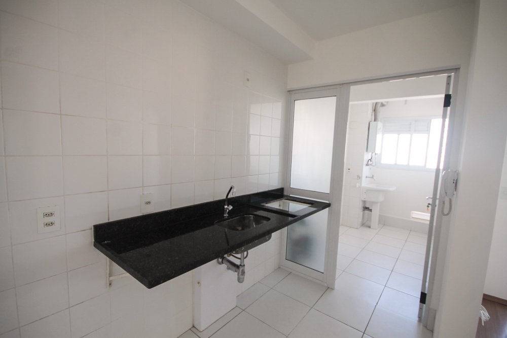 Apartamento à venda com 2 quartos, 68m² - Foto 4