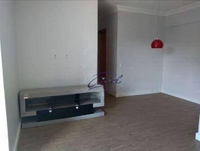 Apartamento à venda com 2 quartos, 62m² - Foto 4