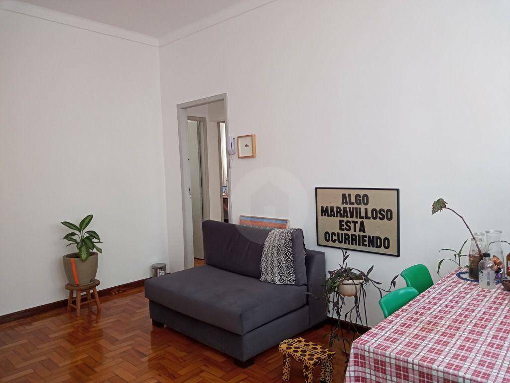 Apartamento à venda com 3 quartos, 140m² - Foto 4