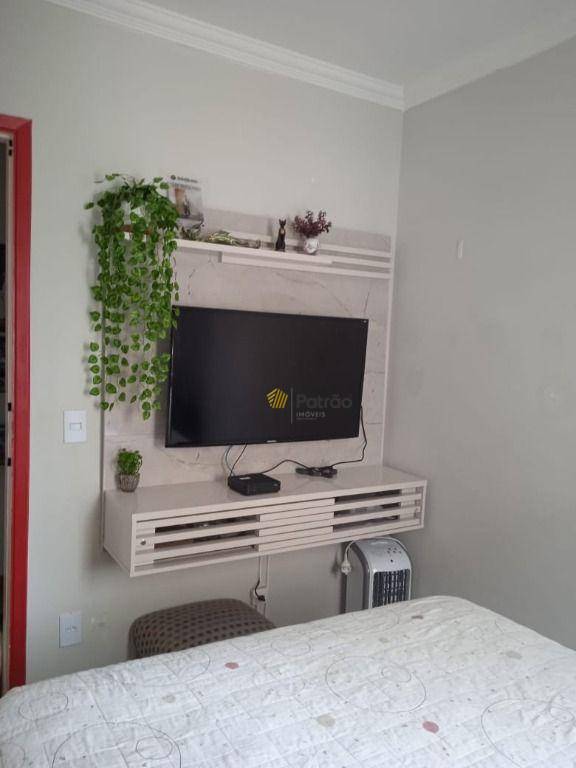 Apartamento à venda com 3 quartos, 97m² - Foto 25