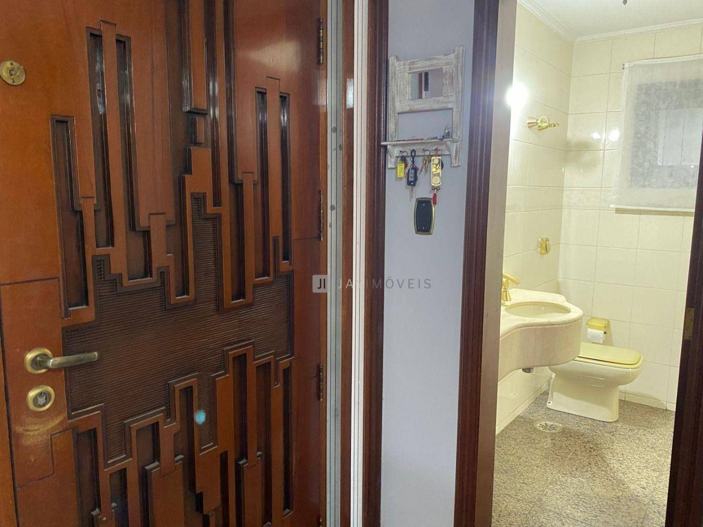 Sobrado à venda com 4 quartos, 340m² - Foto 6