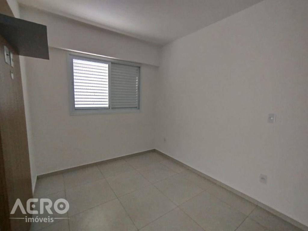 Apartamento para alugar com 1 quarto, 45m² - Foto 12