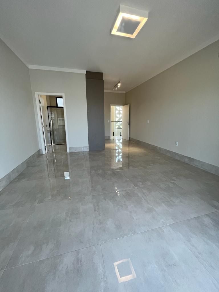 Casa à venda com 4 quartos, 249m² - Foto 24