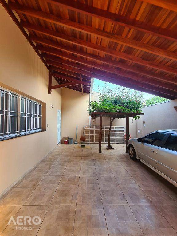 Casa à venda com 3 quartos, 248m² - Foto 14