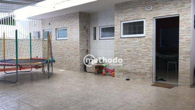 Casa à venda com 5 quartos, 383m² - Foto 2