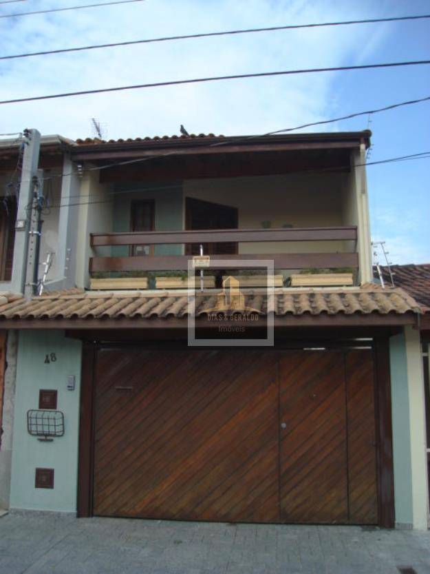 Sobrado à venda com 3 quartos, 189m² - Foto 1