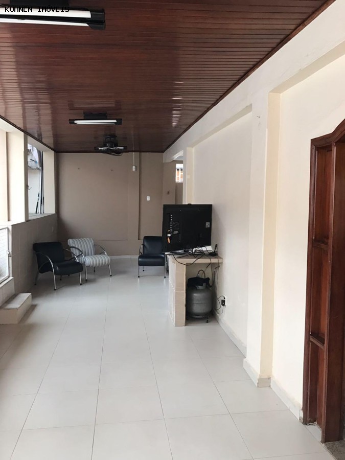 Casa à venda com 3 quartos, 304m² - Foto 10