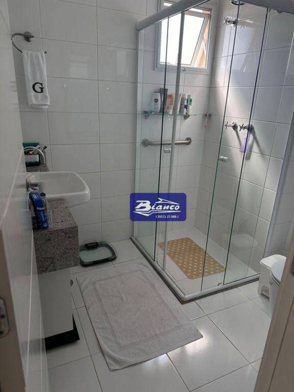 Apartamento à venda com 4 quartos, 185m² - Foto 17