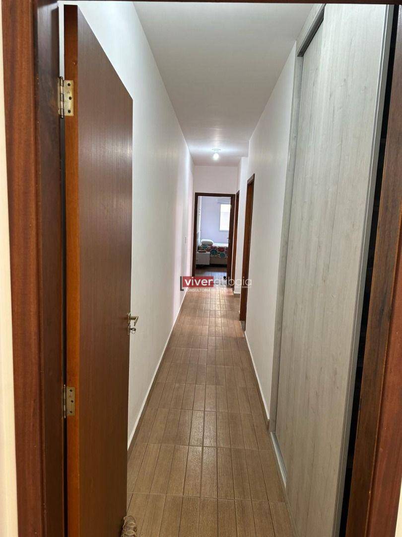 Casa à venda com 3 quartos, 260m² - Foto 15