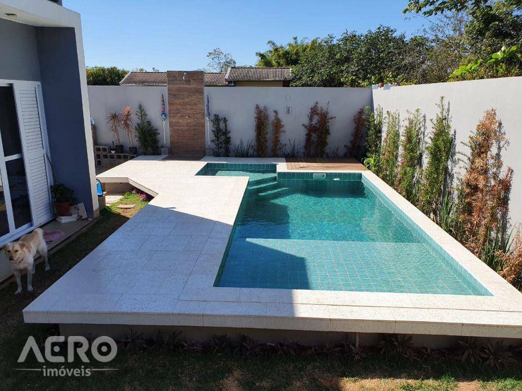 Casa de Condomínio à venda com 3 quartos, 210m² - Foto 18