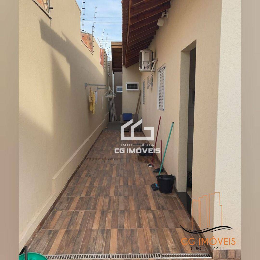 Casa à venda com 3 quartos, 266m² - Foto 17