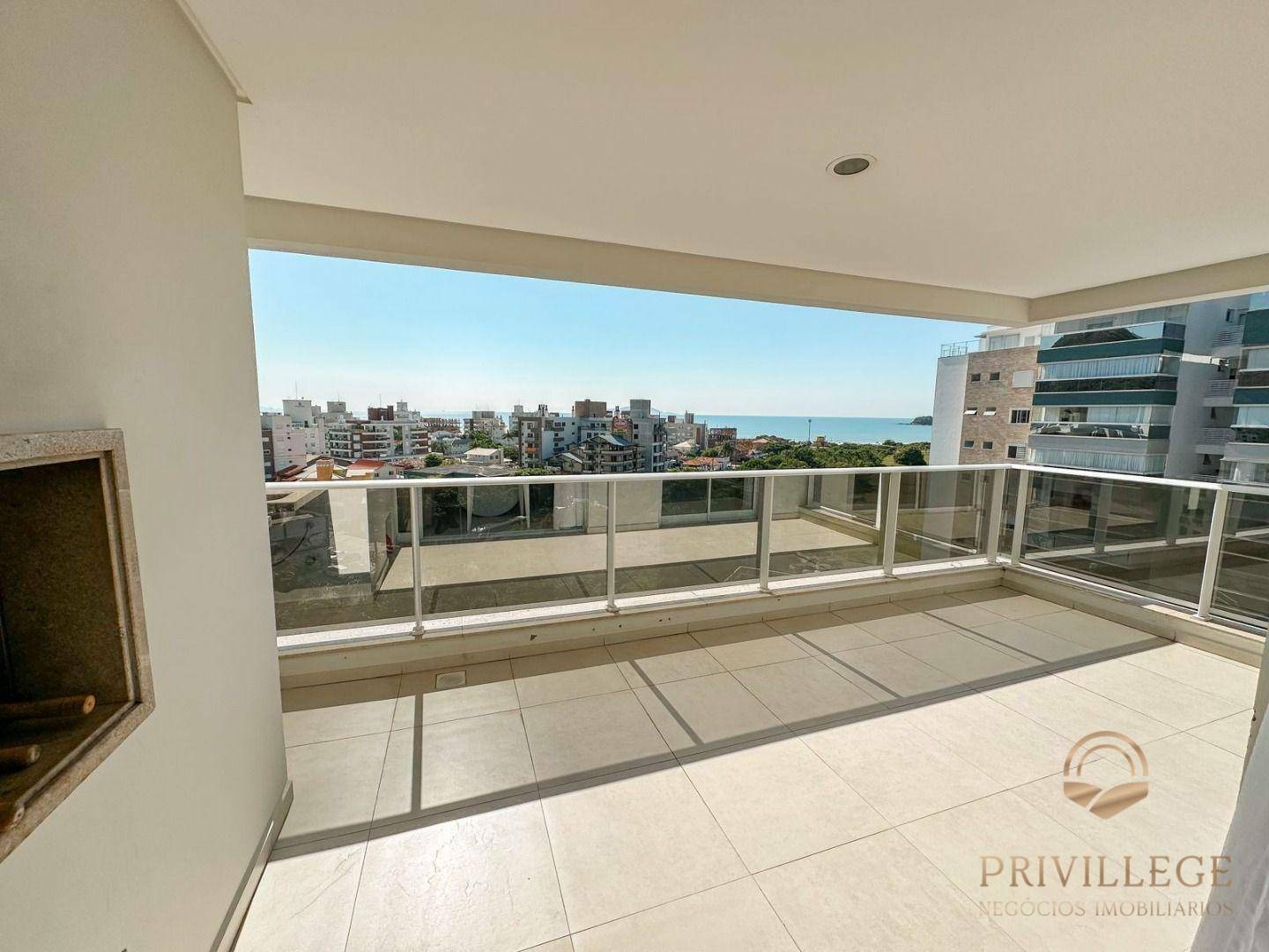 Apartamento à venda com 3 quartos, 124m² - Foto 1