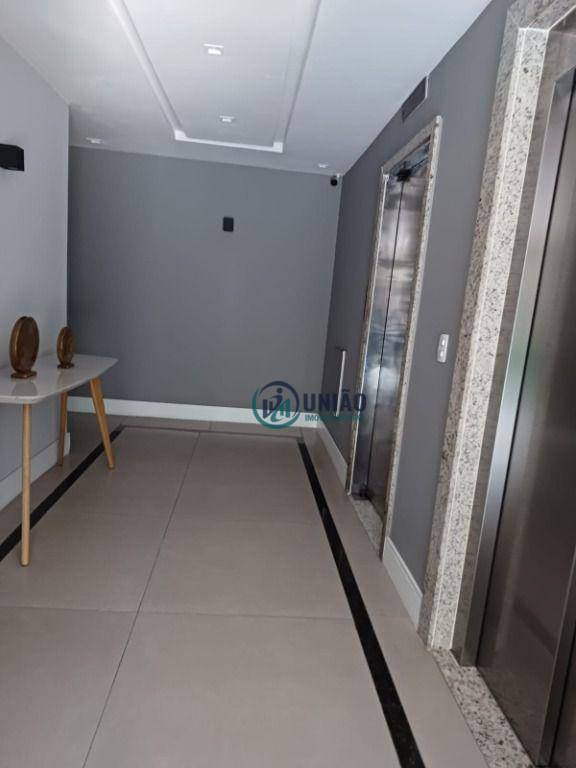 Apartamento à venda com 3 quartos, 130m² - Foto 35