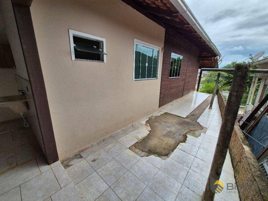 Casa à venda com 3 quartos, 145m² - Foto 27