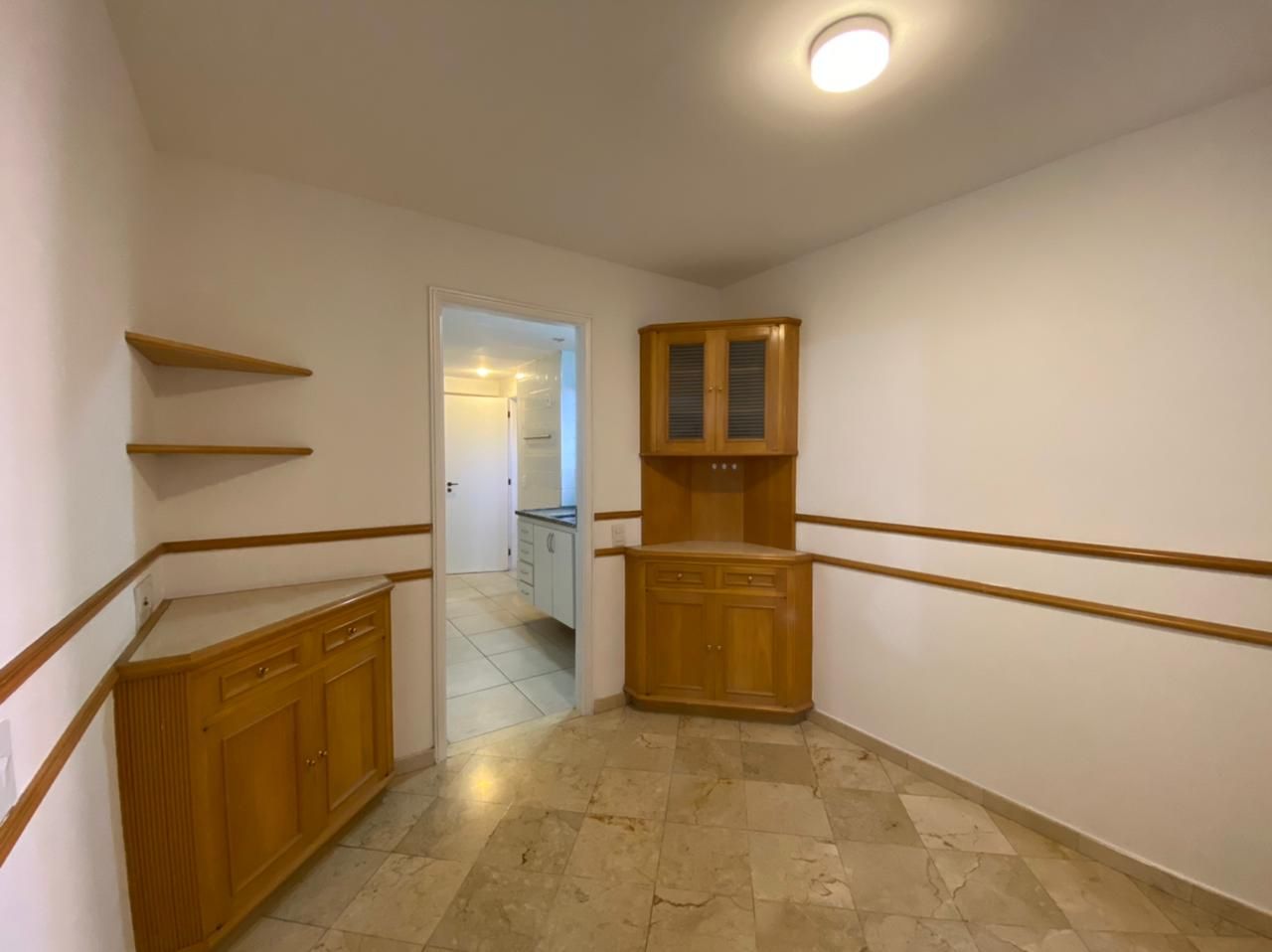 Apartamento à venda com 3 quartos, 230m² - Foto 17