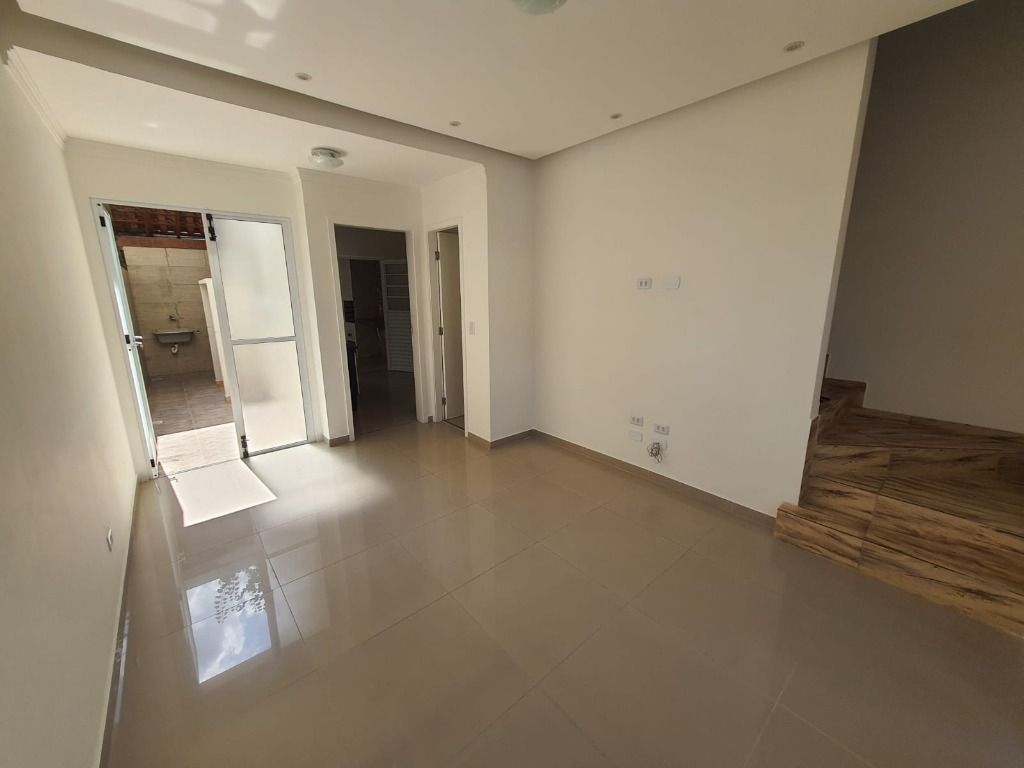 Casa de Condomínio à venda com 2 quartos, 97m² - Foto 1