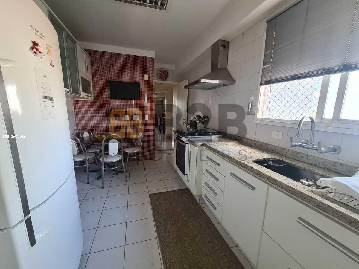 Apartamento à venda com 3 quartos, 150m² - Foto 6