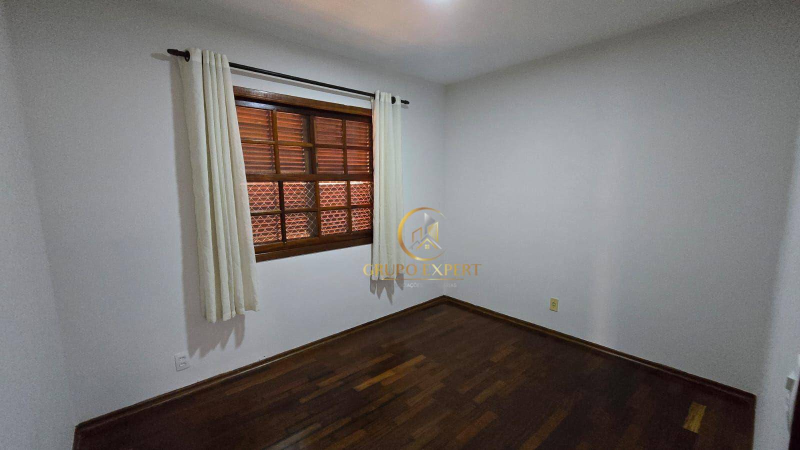 Sobrado para alugar com 4 quartos, 180m² - Foto 14