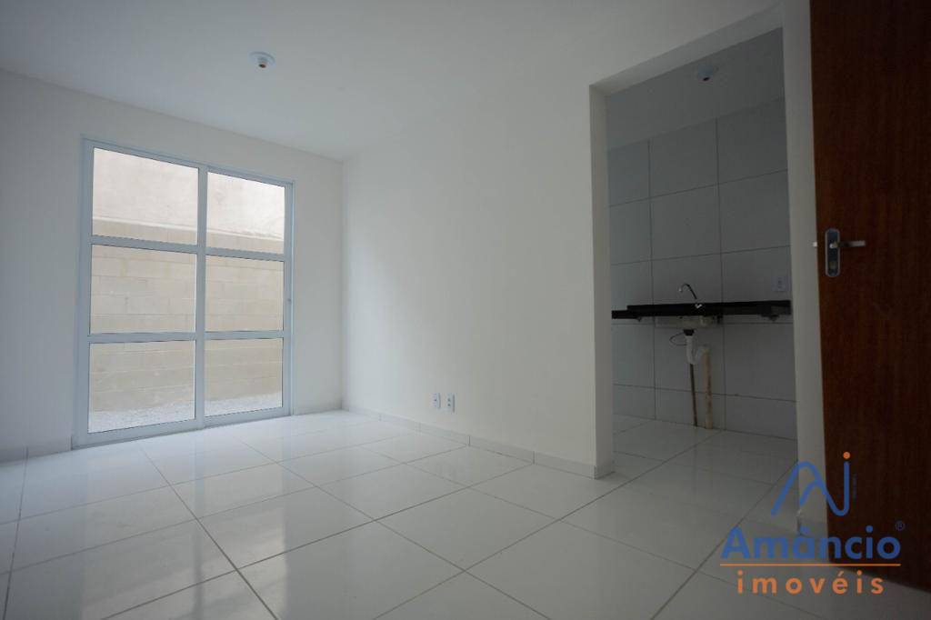 Apartamento à venda com 2 quartos, 45m² - Foto 15