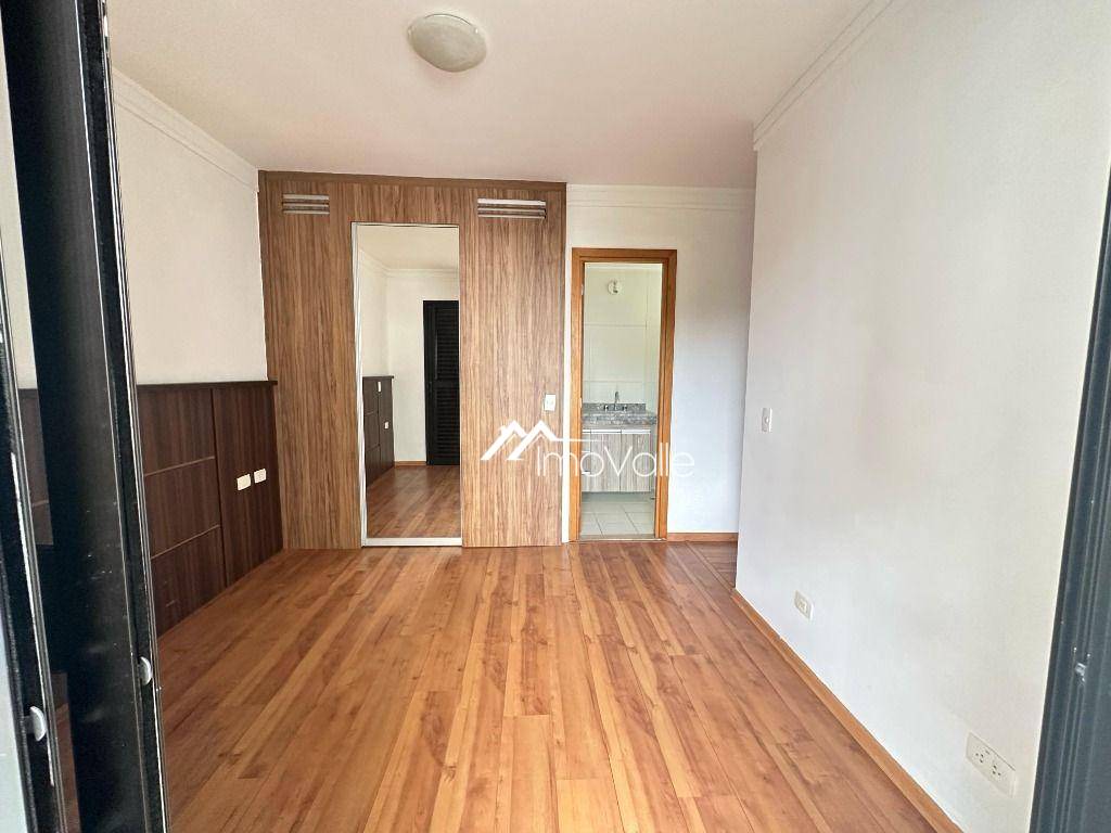 Apartamento para alugar com 3 quartos, 94m² - Foto 12