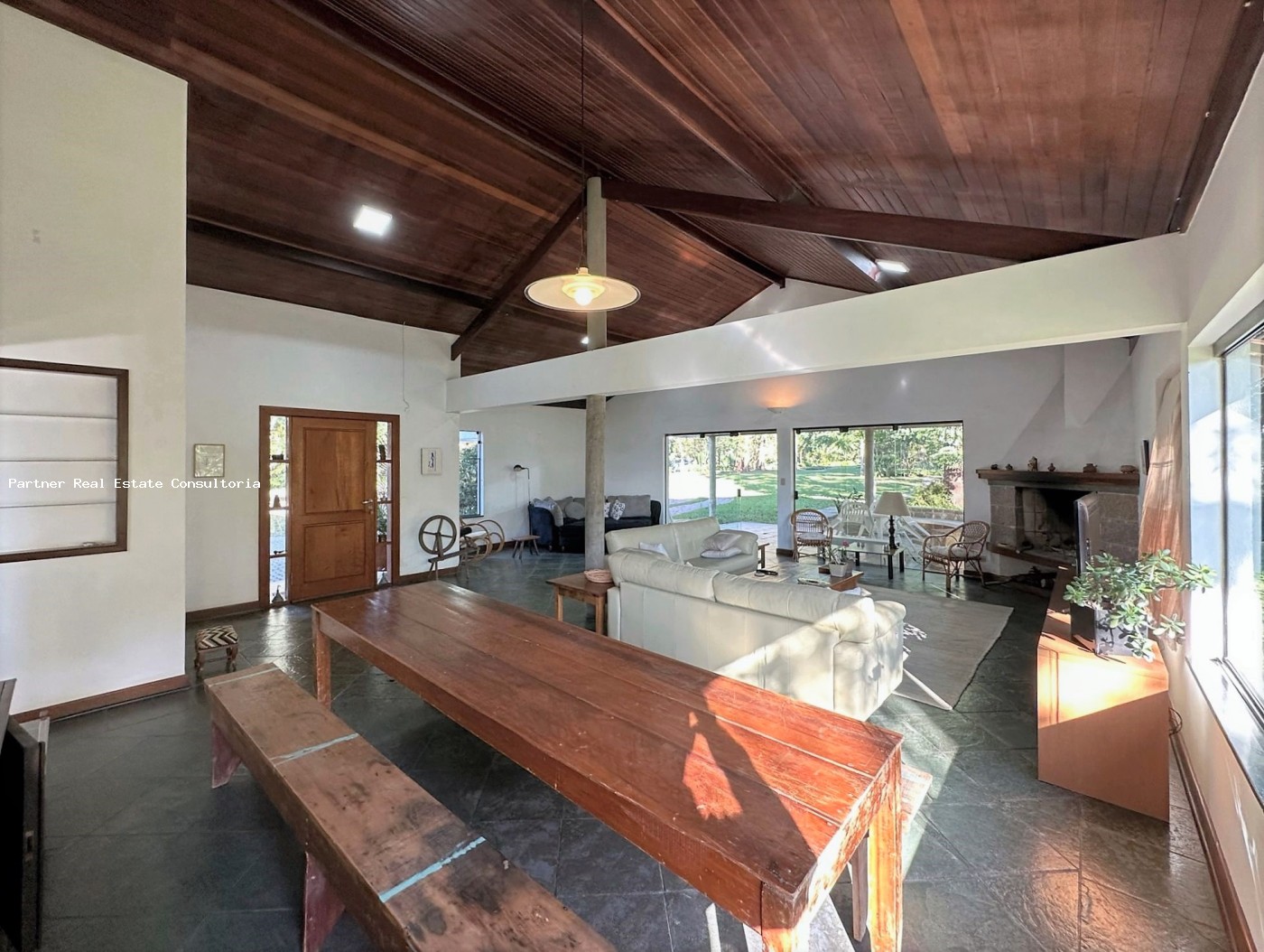 Casa de Condomínio à venda com 3 quartos, 10490m² - Foto 22