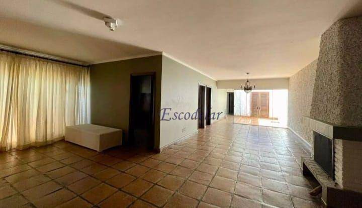 Casa à venda com 3 quartos, 250m² - Foto 1