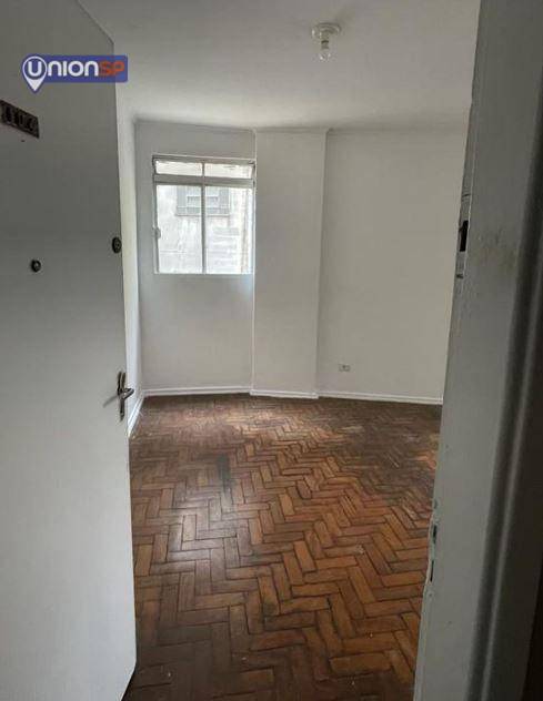 Apartamento à venda com 1 quarto, 30m² - Foto 1