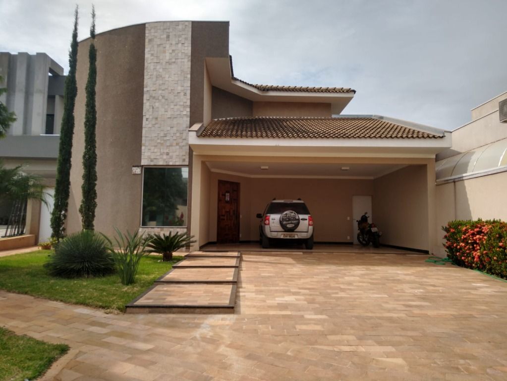 Casa de Condomínio à venda com 4 quartos, 340m² - Foto 1