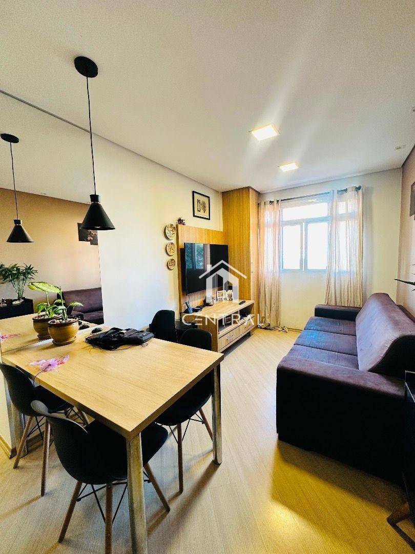 Apartamento à venda com 2 quartos, 70m² - Foto 4