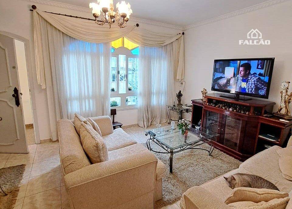 Casa à venda com 5 quartos, 170m² - Foto 1