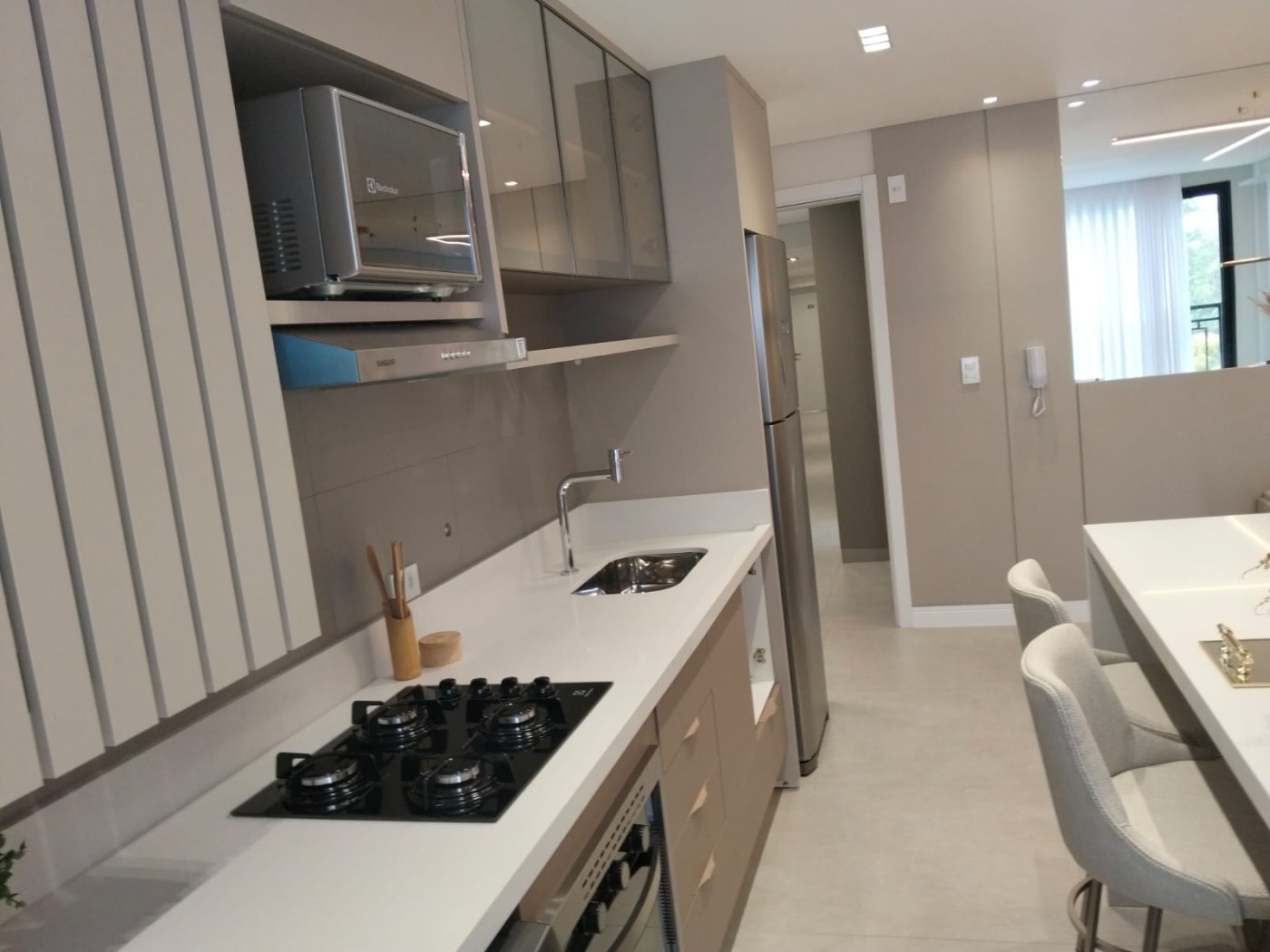 Apartamento à venda com 2 quartos, 55m² - Foto 7