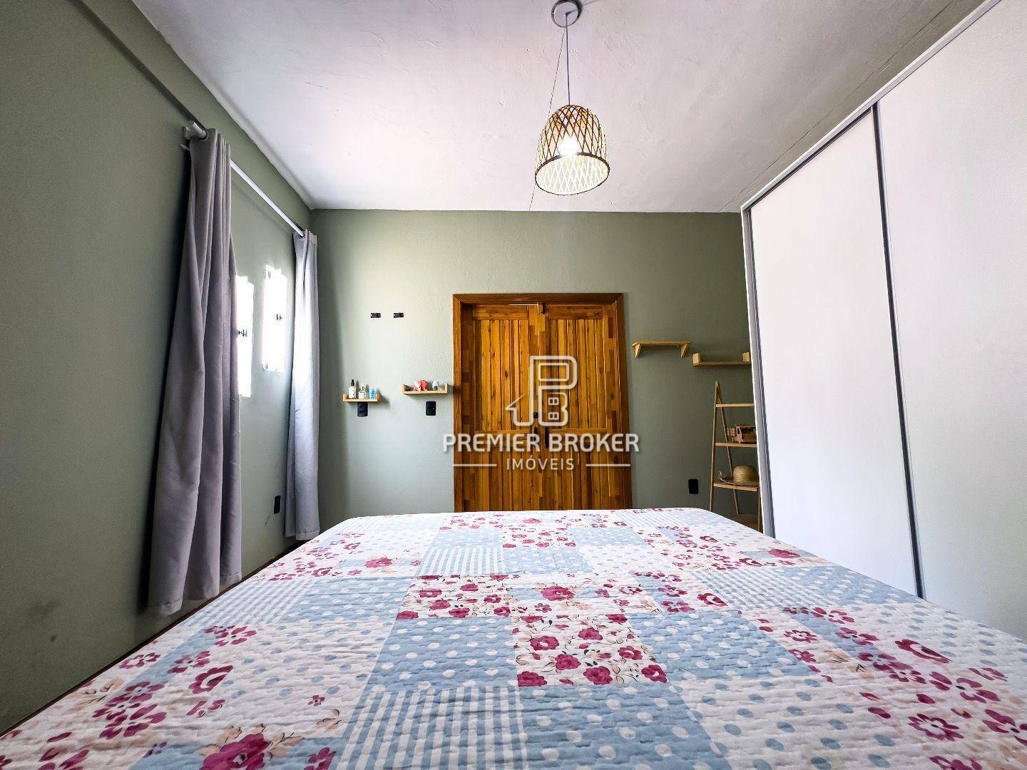 Casa de Condomínio à venda com 1 quarto, 120m² - Foto 13